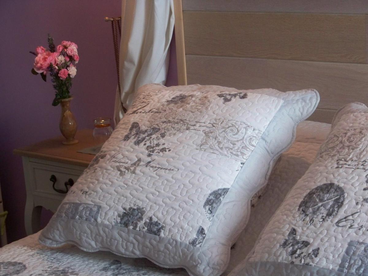 Bed and Breakfast La Genoise Tillieres Exteriér fotografie